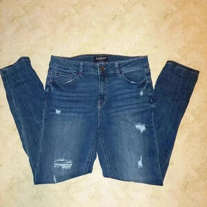 𝅺JUNIORS ENJEAN distressed skinny jeans size 13